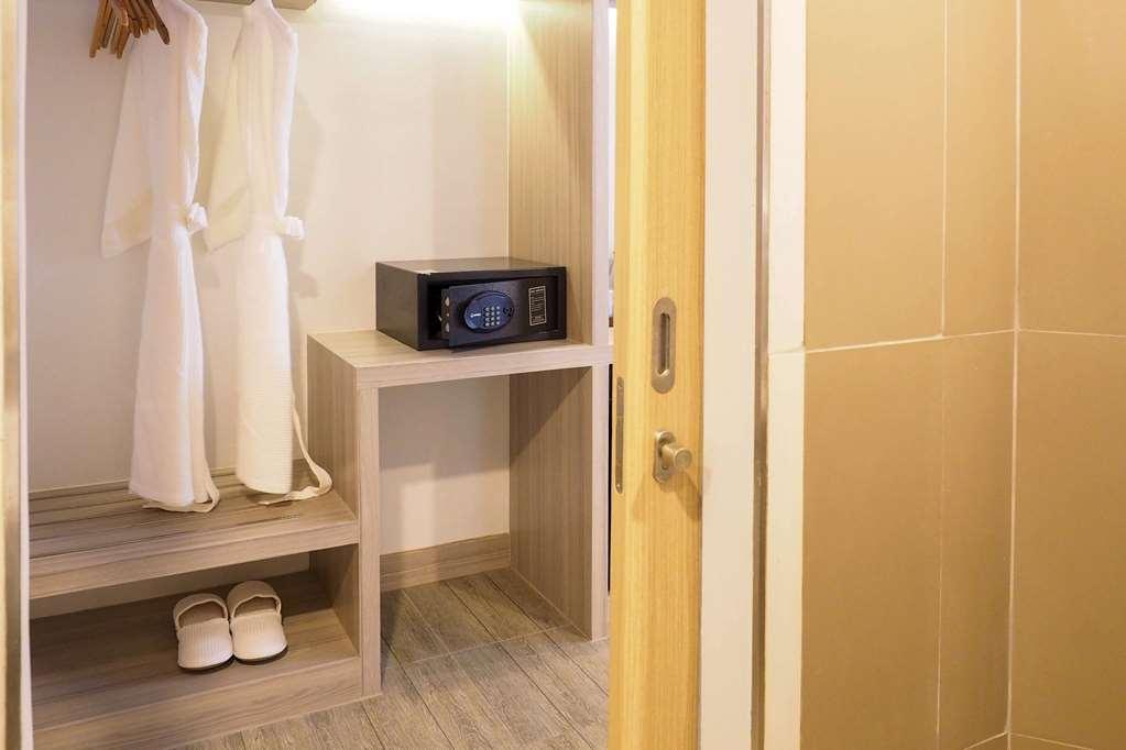 Clarion Hotel Patong Phuket Phòng bức ảnh