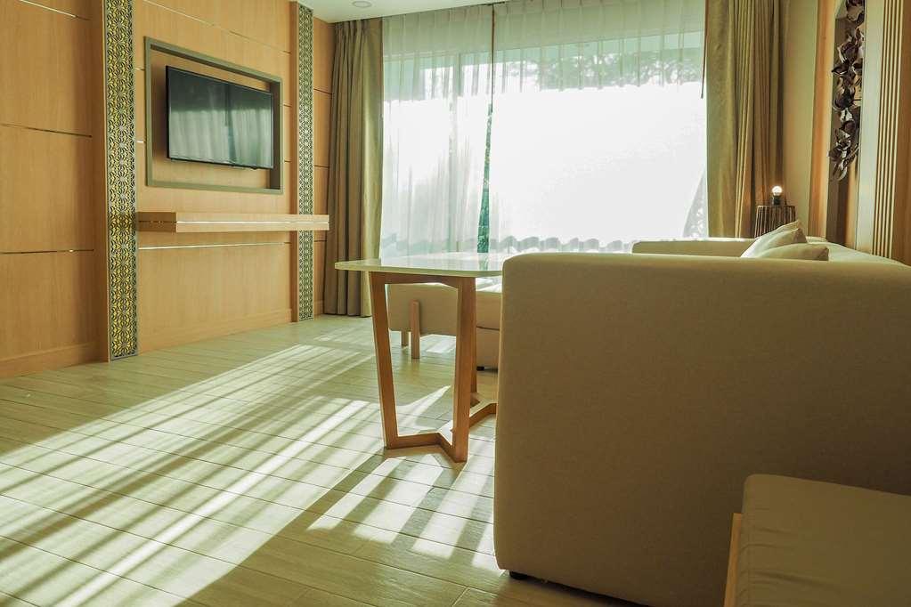 Clarion Hotel Patong Phuket Phòng bức ảnh